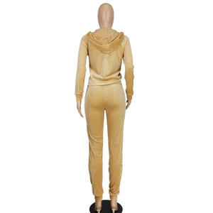 Nuevo Conjunto de 2 Piezas de Chándal de Terciopelo con Botones y Encaje Bordado para Mujer, Otoño Invierno, Sudadera con Capucha de Manga Larga y Pantalones de Jogging, Venta al por Mayor OEM - Product Image 3