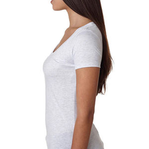 T-shirts à encolure dégagée pour femmes - Product Image 1