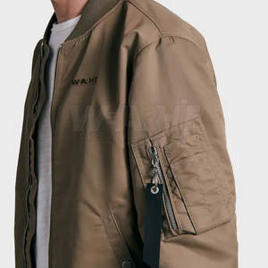 Vestes d'aviateur personnalisées pour hommes de la meilleure qualité fabriquées au Pakistan Style de rue élevé hiver chaud avec un motif de lettre de haute qualité prix - Product Image 4