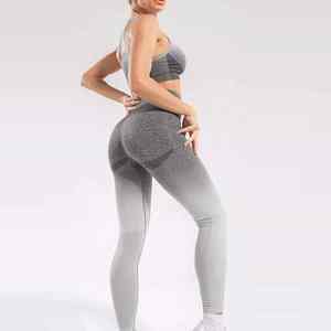 Conjunto de yoga personalizado para mujer, hecho con material de alta elasticidad para una mayor movilidad y comodidad duradera. - Product Image 4