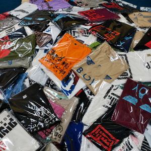 T-shirts imprimés avec logo et étiquette personnalisés pour hommes et femmes, collection été, lot en stock, expédition immédiate, vente en gros, t-shirts unisexes en provenance du Bangladesh - Product Image 4