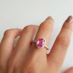 Anillo Solitario de Diamantes y Zafiro Rosa de Alta Calidad en Oro de 14k, Unisex, con Engaste de Garras, Romántico, Certificado, para Boda y Fiesta, Venta al Por Mayor - Product Image 1