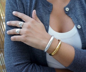 Brazalete de Oro de 18k, Brazalete Irregular Ancho, Brazalete Grueso, Brazalete de Metal a Precio de Fábrica para Ella - Product Image 3