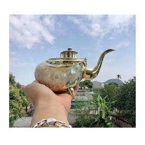 Copa de Caracol refinada con una forma única y artística perfecta para cenas exclusivas y decoración exclusiva del hogar - Product Image 3