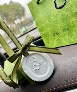 น้ำหอมปรับอากาศในรถยนต์แบบแขวนเซรามิกกลิ่นกุชชี่ฟลอรัล ของตกแต่งบ้านและตู้เสื้อผ้า - Product Image 6