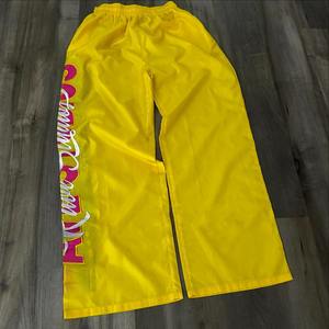 Pantalones de chándal holgados de gran tamaño personalizados para hombre, pantalones de chándal de nailon transpirable con serigrafía, pista de rayas bordadas - Product Image 3