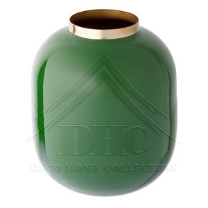 Florero de metal hecho a mano de diseño artesanal con una forma única creativa, una pieza llamativa para una decoración elegante - Product Image 2