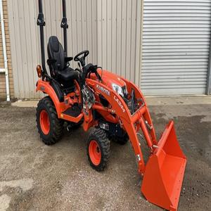 Tractor Kubota BX23S con cargador frontal y retroexcavadora adjunta - Product Image 4