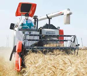 Moissonneuse-batteuse sur chenilles 4LZ-4.0E légèrement utilisée 88HP machines agricoles pour la récolte du blé et du riz à vendre - Product Image 4