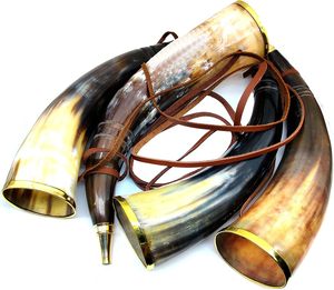 Corneta de Batalla Vikinga de Cuerno de Buey, Silbato Medieval con Sonido de Toro/Búfalo y Anillo de Latón Nórdico - Product Image 1