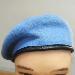 หมวกบีนนี่ขนสัตว์สีฟ้าสุดหรูสำหรับฤดูหนาว - Product Image 5
