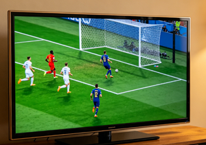 กล่องรับสัญญาณทีวีดิจิตอลแบบสมาร์ท 4K พร้อมบริการอินเทอร์เน็ต รองรับช่องทางมากมาย รับชมทีวีสด 24/7 ภาพคมชัดระดับ HD - Product Image 4