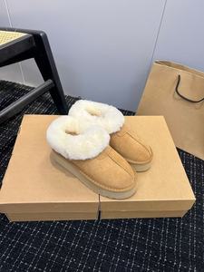 Nouvelles bottes de créateur haut de gamme pour femmes, vente en gros, design tendance, chaussures d'hiver de haute qualité, bottes chaudes en fourrure, chaussures de neige personnalisées - Product Image 4