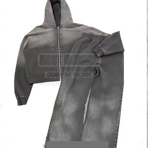 En Low Moq Nuevo diseño de moda Tu propio logotipo Hombres Chándal Trajes Más cálido Chándal de diamantes de imitación para hombres - Product Image 4