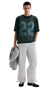 เสื้อยืดตาข่ายระบายอากาศสำหรับออกกำลังกายกลางแจ้ง ทรงหลวม โอเวอร์ไซส์ แต่งขาดๆ ซีทรู สำหรับผู้ชาย คอกลม เสื้อยืดตาข่ายฤดูร้อน - Product Image 4