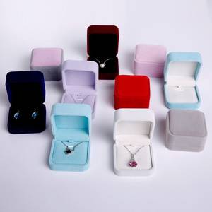 Orecchini Huggie 925 in argento Sterling A07 con motivo etnico alla moda con motivo floreale in rodio opale pietra principale arriva la confezione regalo di Natale - Product Image 5