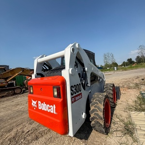 รถตักล้อยาง Bobcat S300 มือสอง พร้อมแรงยกที่แข็งแกร่งและประสิทธิภาพการทำงานที่ยอดเยี่ยม มีสินค้าในสต็อก - Product Image 6