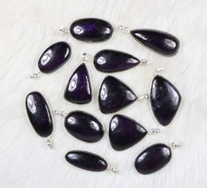 การตั้งค่ากรอบอัญมณีทรงหลังเบี้ยจี้สีม่วงสำหรับผู้ซื้อขายส่ง - Product Image 3