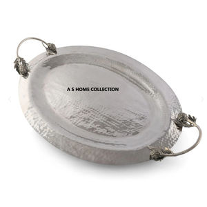 Plateau décoratif de Noël en aluminium moulé Forme unique avec poignée Fournitures de cuisine polies dorées et brillantes d'Inde - Product Image 5