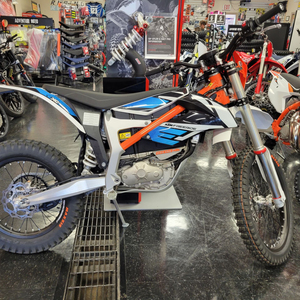 Descuentos en las K T M s FREERIDE E XC de 2022 - Product Image 1