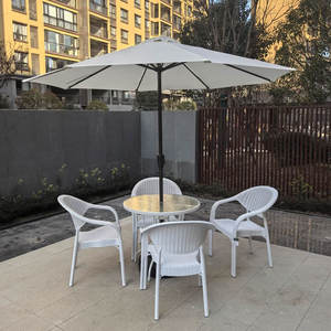 Venta caliente al aire libre Patio Paraguas y Bases Hierro Centro Polo Paraguas Sombrilla Mesa Sombrilla para jardín Playa Restaurante Hotel - Product Image 1