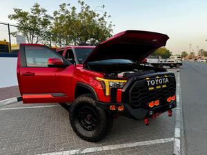 Nuova/Usata Toyota Tundra Crew Max Platinum 2024, Trasmissione Automatica, Benzina, 4 Porte, Potenza 400-499 CV - Product Image 2