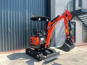 Envío Gratis: Mini Excavadora MCH U17 de 1.7 Toneladas, Excavadora Compacta Motorizada con Controles de Joystick y Tren de Rodaje Expandible - Product Image 1