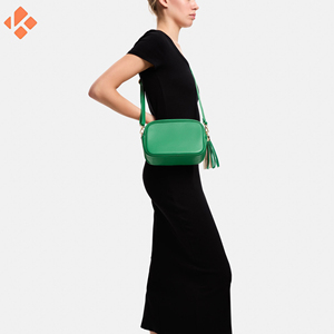 Sac à main en cuir véritable pour femmes de luxe le plus vendu Grand sac à bandoulière avec fermeture à glissière de style vintage de couleur unie - Product Image 2