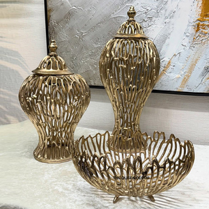 โถขิงสีทองแบบแอบสแตรกทันสมัยของตกแต่งบ้านสไตล์ตะวันออกกลางของตกแต่งบ้านห้องครัวห้องนั่งเล่น - Product Image 1