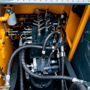 Excavadora de ruedas Hyundai HW155 original con motor Cummins Nueva excavadora usada de bajo precio - Product Image 6