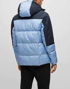 เสื้อแจ็คเก็ตบอมเบอร์แบบมีฮู้ดสำหรับผู้ชาย ดีไซน์สองสี คอจีน คุณภาพสูง พร้อมปักโลโก้ตามสั่ง ผลิตจากผ้าแคนวาส เหมาะสำหรับฤดูหนาวและกิจกรรมกลางแจ้ง - Product Image 6