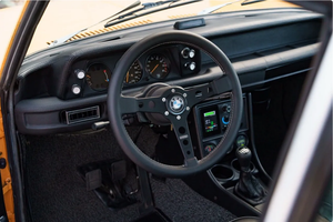 LISTO PARA CONDUCIR - USADO, VOLANTE A LA IZQUIERDA |   Volante a la derecha |   CONVERSOR DE ENERGÍA ELÉCTRICA 1974 B M W 2002 5 VELOCIDADES - Product Image 3