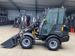 รถตักล้อยาง Panther W25 ขนาดกะทัดรัด 2.57 ตัน เครื่องยนต์ดีเซล Kubota V1505 ระบบไฮโดรสแตติก Rexroth สำหรับงานเกษตร พร้อมบุ้งกี๋และตะเกียบ - Product Image 4