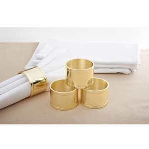 Des anneaux de serviette dorés simples et élégants ajoutent du poids et de la stabilité, gardant les serviettes soigneusement pliées et en place. - Product Image 5