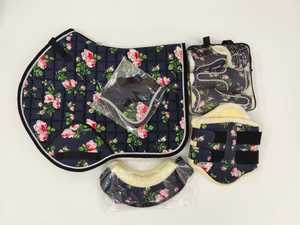 Ensemble de soins pour chevaux avec coussin de selle en coton satiné et paillettes et bottes assorties Fly Veil Halter Bridles-Doublure en tissu - Product Image 3