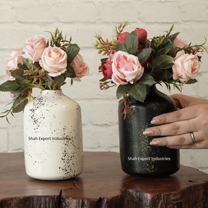 Vase à fleurs design moderne avec finition en marbre Décoration intérieure Vases en métal Décorations de table pour la maison et les fêtes de mariage - Product Image 3