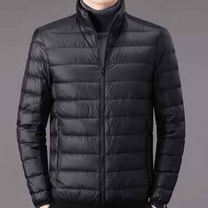 Chaqueta de Plumón de Buena Calidad, Chaqueta de Invierno al por Mayor, Personalizada con Impresión OEM, Impermeable, Cortavientos, con Bolsillos, para Hombre - Product Image 3