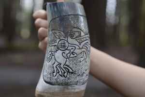 Mug en corne de bœuf sculpté à la main de qualité supérieure RM International, toucher réel, pour boire du miel, style rustique, artisanat naturel, gratuit - Product Image 3