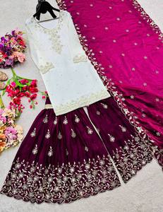 Presentando un nuevo conjunto de top, pantalón palazzo y dupatta con diseño de lentejuelas para fiestas. - Product Image 5