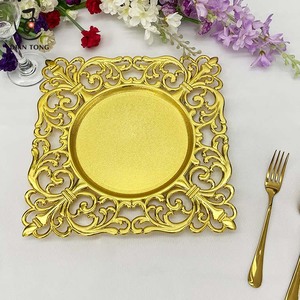 Assiettes de Présentation Carrées de Luxe Éco-Responsables, Vente en Gros pour Événements, en <span class=keywords><strong>Plastique</strong></span> Argenté et Doré, 13 Pouces, Décoratives pour Tables de Mariage Tropical - Product Image 2