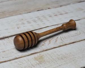 Utensilio de cocina de madera hecho a mano reutilizable para jarabe de miel y servir de arce con diseño ecológico - Product Image 4