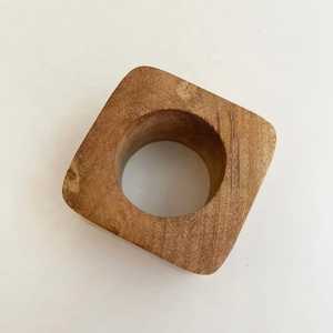 Juego de 4 Anillos para Servilletas de Madera Redondos, Anillos para Servilletas de Madera Maciza de Color Marrón para Mesa y Utensilios de Cocina - Product Image 4