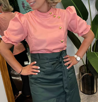 Nouveau modèle de broderie gratuit Restaurant Bar personnel uniformes vêtements de travail plusieurs couleurs à manches courtes Chef Coat