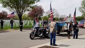 Chariot de cercueil noir remorquable/chariot funéraire de corbillard noir moderne entraîneur de cercueil remorqué - Product Image 4