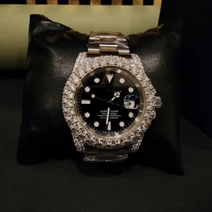 Reloj de Lujo con Movimiento ETA, Acero Inoxidable, Diseño Semi-Iced Out, Unisex, Resistente al Agua 3BAR, Caja de 41mm - Product Image 5