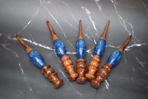 Crochets à crochet en bois de luxe, idéaux pour la revente, crochets à crochet en résine colorée avec poignées en bois naturel de Falak World Export - Product Image 5