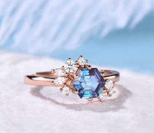 Anillo de Compromiso Hexagonal de Plata de Ley 925 con Alejandrita, Clásico, Chapado en Oro Rosa de 18K, Certificado por Terceros, Anillo de Boda - Product Image 1