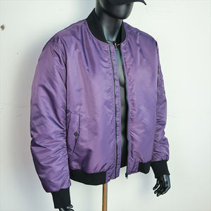 Chaqueta de bombardero personalizada de satén para hombre de béisbol universitario con bordado personalizado para hombre - Product Image 3