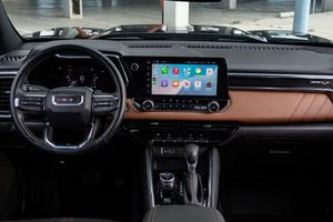 CLEAN 2023G-2. 1 Can_y _ On AT4 Crew Cab 4WD - Product Image 2