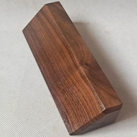 Plaque de nom de bureau en noyer personnalisée Base en bois massif Wedge de bureau Plaques de nom de direction en bois Panneaux de table Plaque Panneaux de bureau/étiquettes